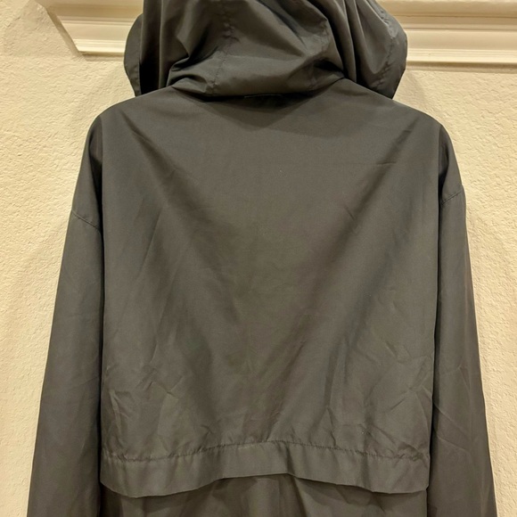 Eddie Bauer Men's Windbreaker Jacket M Black Full Zip Mesh Lined Hooded Outdoor - Picture 3 of 6